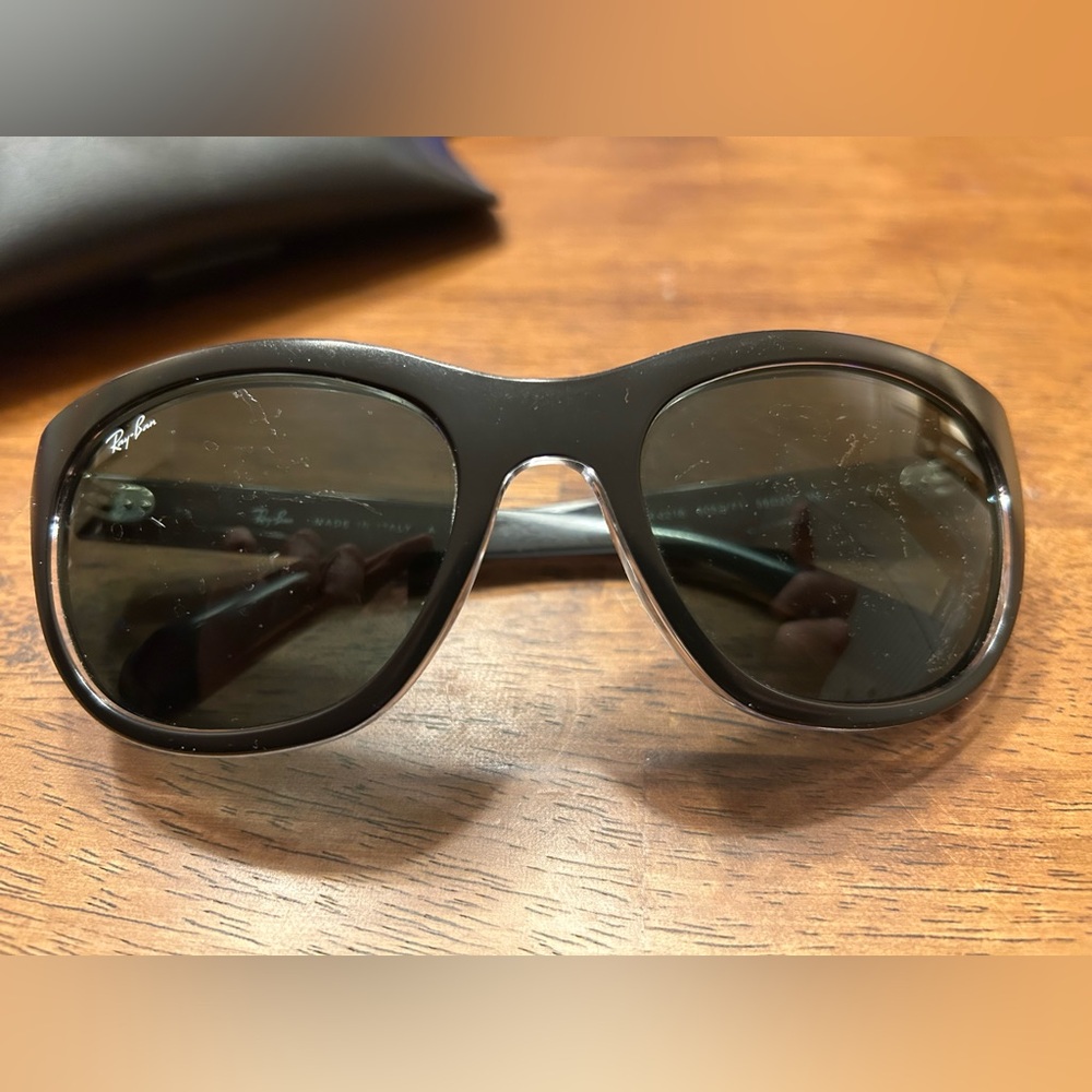 Ray-Ban RB 4216 Classic Black Eyewear